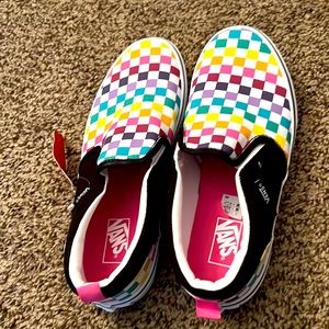 Brand new Vans Women’s Size 6 never worn before with tags